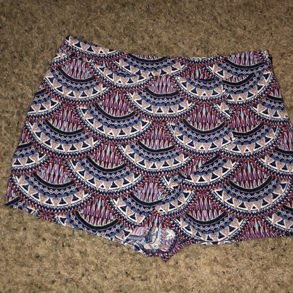 Patterned shorts